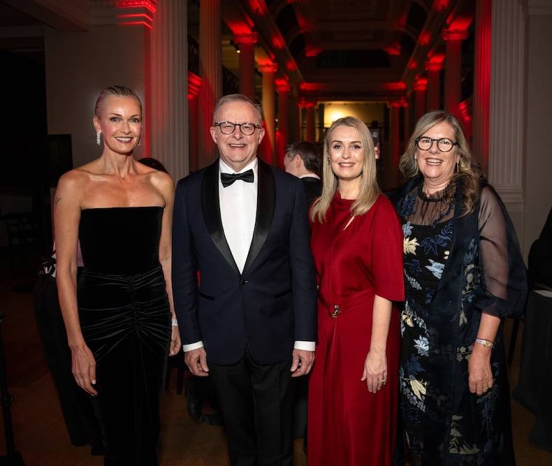 MCRI Co-Chair Sarah Murdoch, Prime Minister Anthony Albanese and wife Jodie Haydon, Herald & Weekly Times Chairman and The Royal Children’s Hospital Good Friday Appeal Chair Penny Fowler AM. 